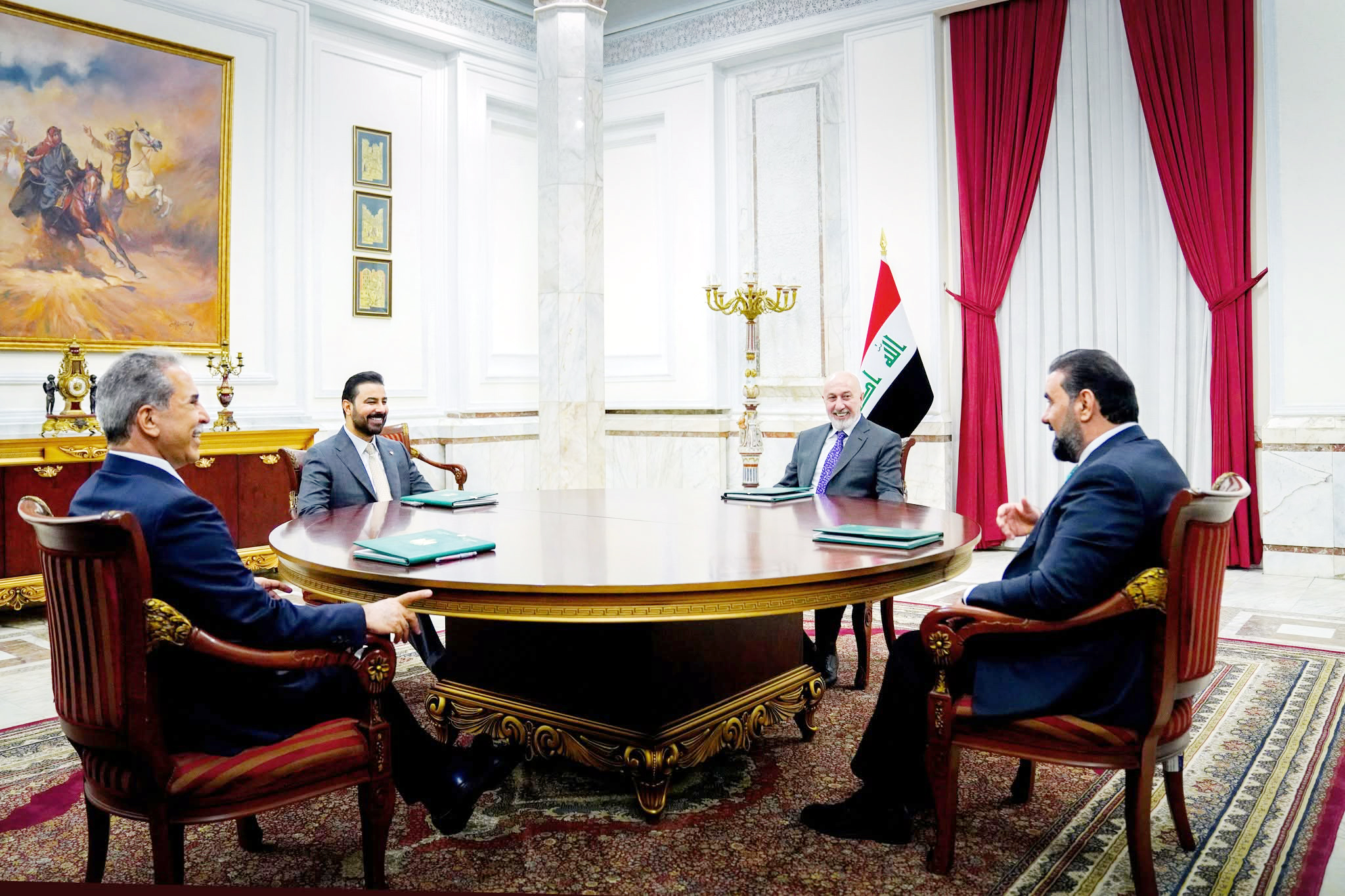 مباحثات ولقاءات الفخامة..اجتماع و رسائل حاسمة لتعزيز سيادة القانون وهيبة المؤسسات